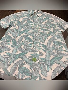 Crewcuts Men's Tropical Leaf Short-Sleeve Button-Down in Mint and White
